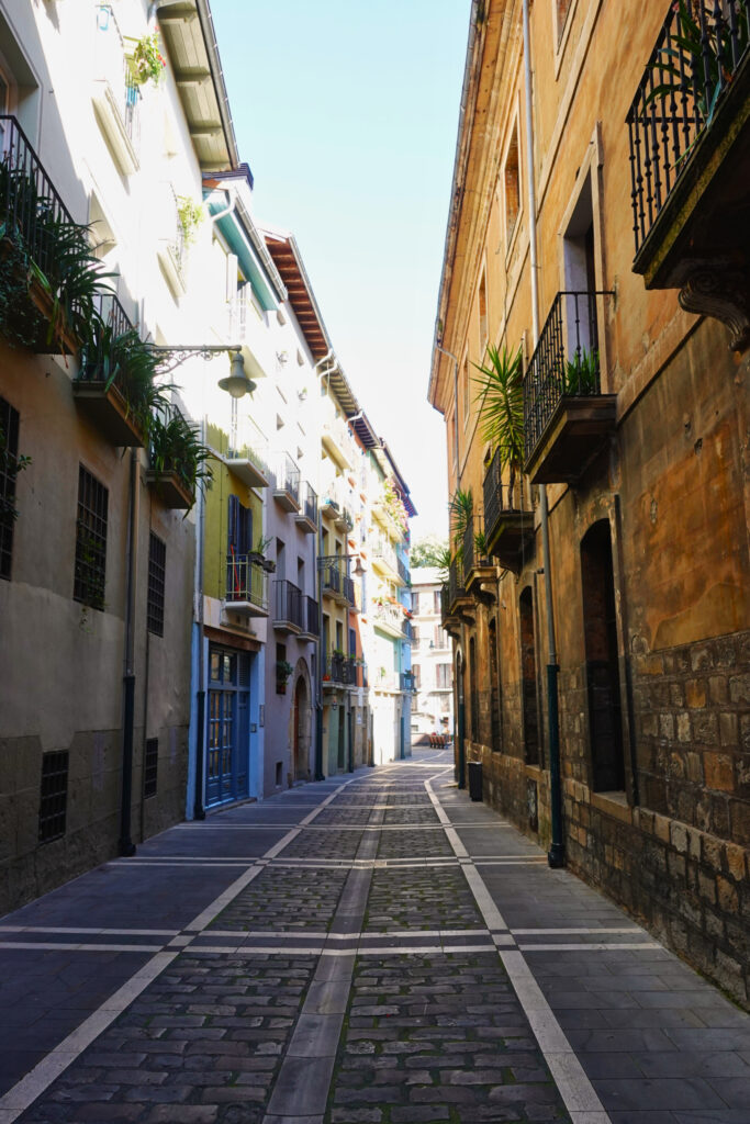 Straße in der Altstadt von Pamplona