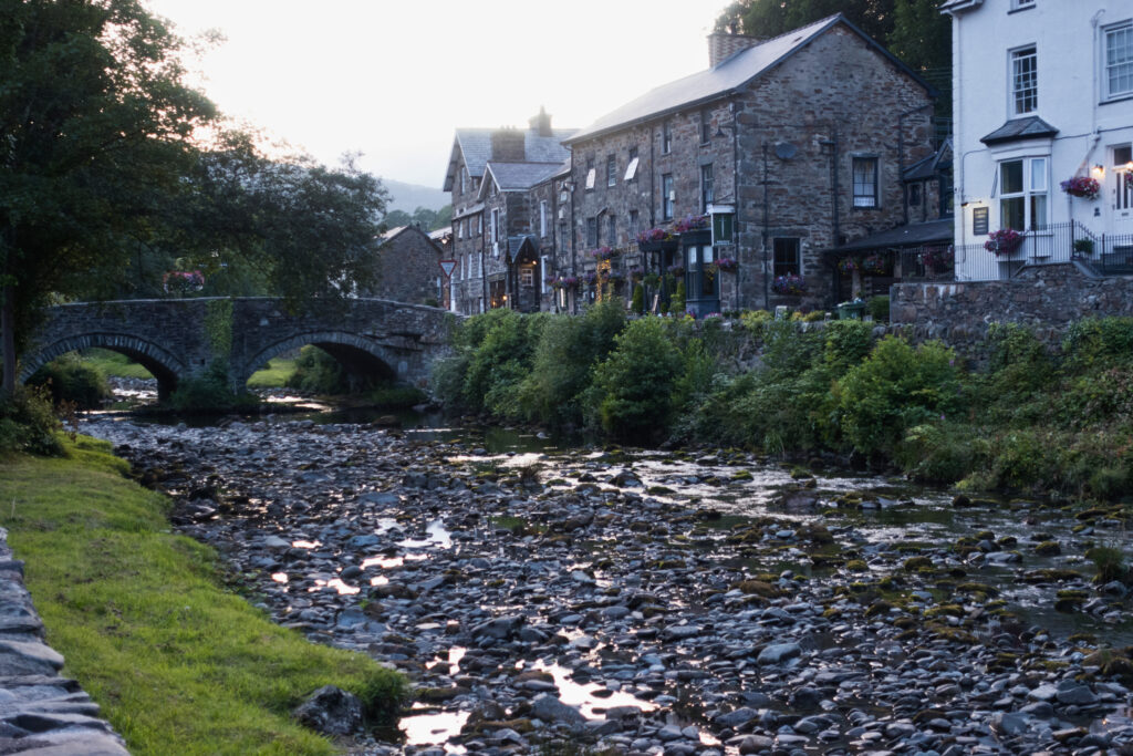 Stream and stone bridge in Beddgelert